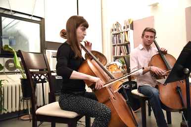 Cello lesson at Sage Music